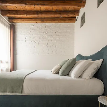 Apartment Castello With Garden R&r *