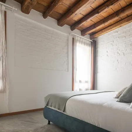 Apartment Castello With Garden R&r *