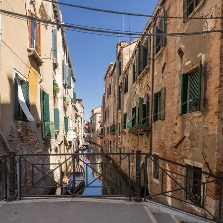 Castello With Garden R&r Apartment